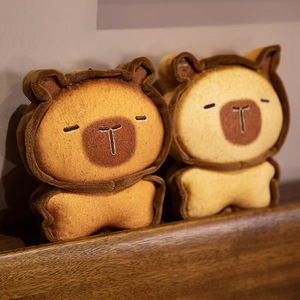 Aika Kawaii - Juego de Decoración para Habitación con Peluche de Capibara en Forma de <span class=keywords><strong>Pan</strong></span> <span class=keywords><strong>Tostado</strong></span> y Cojín de Peluche - Product Image 5