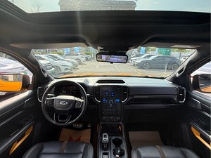 MEILLEURE OFFRE - Rang-ger modèle 2023 - Pick-up tout-terrain 4x4 - Conduite à gauche - Sièges en cuir - Intérieur foncé - Product Image 3