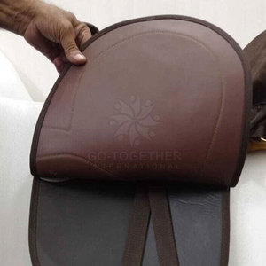 Silla de montar profesional de cuero para caballos, para un cómodo montar diario, entrenamiento de caballos y uso ecuestre al aire libre. - Product Image 5