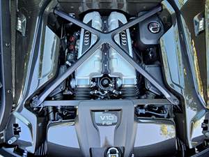 2022 R8 V10 Performance Coupé Quattro 602 ch V10, transmission intégrale, très bien équipé - Product Image 6