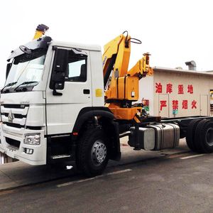 TOP Brand CLW TC500A/TC300A/TC250A4 Heavy Truck <b>Crane</b> 25/30/50 Ton High Load Moment with Gearbox & <b>Engine</b> - Product Image 1