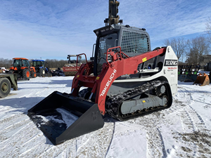 รถตักตีนตะขาบ Takeuchi TL12R2 ใช้งานมาแล้ว 2,245 ชั่วโมง เครื่องยนต์ดีเซล Kubota 110 แรงม้า ระบบไฮดรอลิกไหลแรง ราคาถูก - Product Image 2