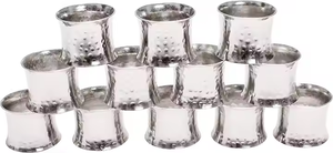 Anneaux de serviette modernes, serviettes de table blanches, ensembles de couverts avec option de logo, 2025 disponibles en or sont des fournitures d'hôtel parfaites." - Product Image 2