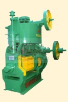 Presse à huile de Jatropha et machine d'extraction avec moteur de 30 CV et boîte de vitesses à double réduction pour noix et graines de soja