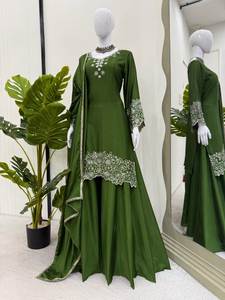 Designer Lehenga Kurti avec brodé Dupatta Bollywood Traditional Wear India Pakistan Festive Dress - Product Image 2