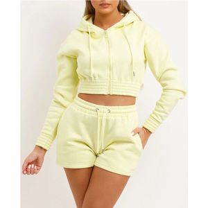 Ensemble de survêtement pour femmes de qualité supérieure, sweat-shirt et short assortis - Product Image 3