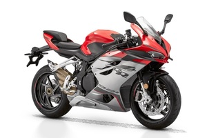 Moto sportive 900cc à 4 cylindres en ligne, modèle haute performance - Product Image 6