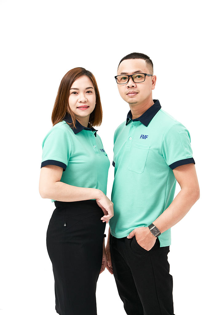 สีน้ำเงิน + น้ำเงิน