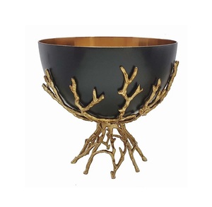Bol décoratif en métal pour fruits et noix, acier inoxydable argenté avec papillon, cuisine personnalisée et durable - Product Image 1