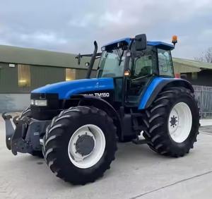 Nouveau tracteur 4wd Hollandss avec chargeur TD105 et équipement agricole machines agricoles - Product Image 1