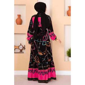 Robe hijab modeste à motifs de chaîne noire - Product Image 4