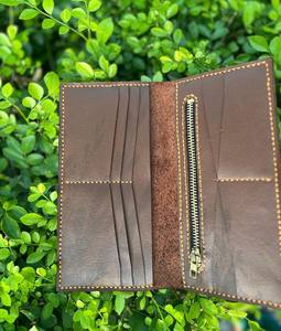 กระเป๋าสตางค์หนังแท้แบบ unisex ป้องกัน RFID ช่องใส่บัตรหลายช่อง 2 ชั้น แบบเปิด-ปิด ยาว 7 นิ้ว ดีไซน์ทันสมัย - Product Image 2