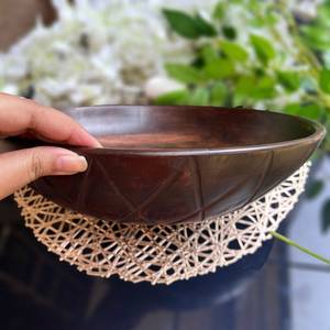 Cuenco de madera moderno de mediados de siglo para ensaladas o frutas, regalo de inauguración de la casa para la familia, ensaladera hecha a mano, regalo - Product Image 2