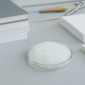 GLUETECH 770-C |   Adhesivo Termofusible EVA para Encuadernación Perfecta y Aplicaciones de Encuadernación de Libros - Product Image 3