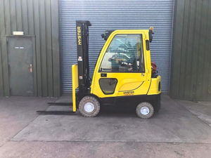 Chariot élévateur d'occasion Hyster H3.0FT 2020 4x4, mât monophasé, déplacement latéral, positionneur de fourches hydraulique, utilisation intérieure, origine France, avec siège - Product Image 2