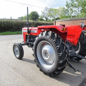 Tracteur agricole diesel Massey Ferguson MF 240 4WD d'occasion, prêt à l'exportation, prix bas - Product Image 5