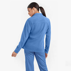 Veste de gommage d'hôpital de haute qualité pour les infirmières Style de jogging confortable avec col côtelé élégant pour vestes d'uniformes - Product Image 3
