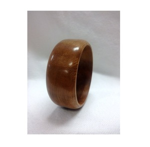 Collection de bracelets en bois faits à la main, de qualité supérieure, imperméables, finition naturelle polie et lisse, personnalisables pour l'exportation - Product Image 3