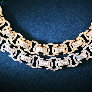 สร้อยข้อมือฮิปฮอปออกแบบ Baguette สร้อยข้อมือสไตล์แร็ปเปอร์ Moissanite ออกแบบได้ตามต้องการ - Product Image 3