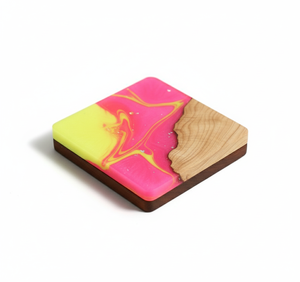 Juego de Posavasos Modernos y Duraderos de Resina de Madera |   Posavasos de Resina Epoxi Pulida Hechos a Mano |   Impresión troquelada |   Mesa Promocional Premium - Product Image 5