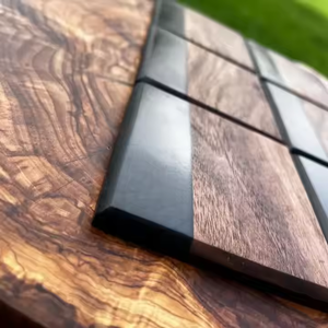 Dessous de verre en noyer en bois au design de luxe Dessous de verre en noyer fait main au design moderne par Crescent Crafts - Product Image 5