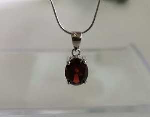 Collar con colgante de granate de Mozambique Natural hecho a mano, joyería de plata de ley 925, regalo de piedra natal de enero para mujer - Product Image 1
