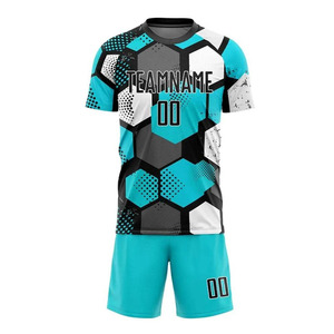 ชุดเสื้อฟุตบอลแขนสั้นแบบซับลิเมชั่นเนื้อผ้าแข็งแรง ทนทาน ระบายอากาศได้ดี แห้งเร็ว พร้อมสกรีนโลโก้ตามสั่ง เหมาะสำหรับฝึกซ้อม - Product Image 1
