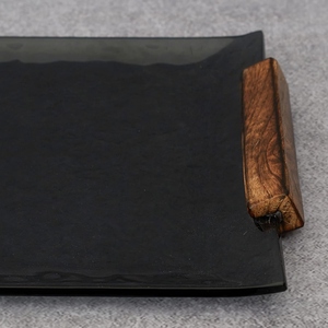 Plateau de service rectangulaire moderne en métal noir avec poignées en bois, plateau de table minimaliste pour la maison, l'hôtel, la salle à manger, les cadeaux - Product Image 3