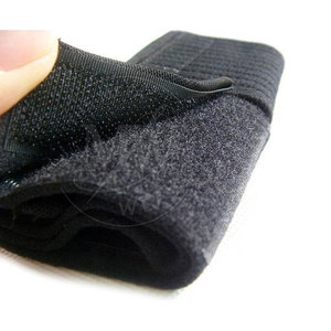 Poignets de gymnastique d'haltérophilie enveloppes de main d'entraînement de forme physique bandes de main respirantes rembourrées - Product Image 2