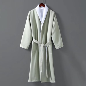 Peignoir d'hôtel 100% polyester r de haute qualité Peignoir personnalisé double couche Peignoir de spa en microfibre doublé de peluche avec poche - Product Image 4