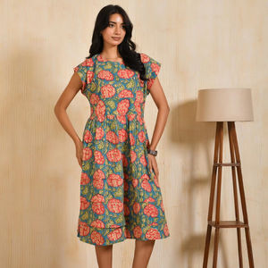Robe mi-longue en coton pour femmes, imprimé à la main, robe à manches courtes, fournisseur de vêtements pour femmes en Inde, production OEM - Product Image 1