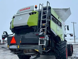 Moissonneuse-batteuse d'occasion 2023 CLAAS LEXION 8700TT à vendre - Product Image 2