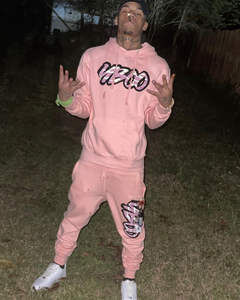 Conjunto Deportivo Personalizado para Hombre, Estilo Urbano, Sudadera con Capucha Naranja con Cremallera Completa y Pantalones Deportivos, Estilo Hip Hop, Bordado Desgastado - Product Image 3