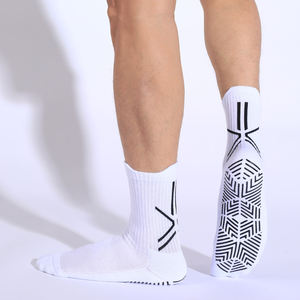 Chaussettes de compression athlétiques pour hommes Chaussettes de sport antidérapantes avec logo personnalisé Chaussettes de football et de football tricotées épaisses pour l'hiver - Product Image 6