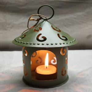 Linterna navideña de metal verde hecha a mano, candelabro de cristal de hierro de alta calidad para decoración del hogar, calidad increíble - Product Image 1