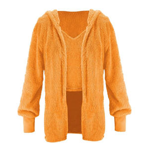 Ensemble de sweat à capuche et short zippé en demi-coton beige 100% pour femmes dernière conception OEM survêtement de jogging en polaire à motif solide - Product Image 6