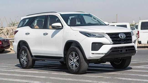Toyota Fortuner 2022 USADO, Diésel Turbo, Automático, 4x4, SUV, 4 Plazas, Cuero, Techo Panorámico, 4.1-6L - Product Image 3