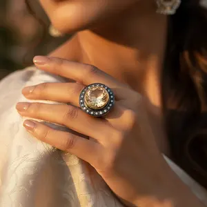 แหวนซิทรินประดับเพชรชุบทองสำหรับผู้หญิง - Product Image 1