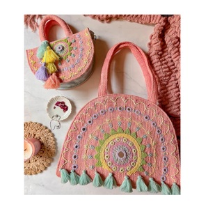 Guru Kirpa Export House bohème femmes sacs de messager de l'Inde Afghani fourre-tout sac à bandoulière perlé sac de soirée femmes en gros - Product Image 1