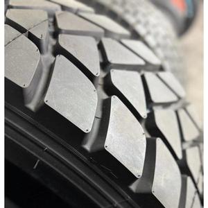 Neumáticos para Camiones Comerciales, Dirección y Tracción, Patrón de Carretera, 16PR, para Transporte de Larga Distancia - Product Image 1