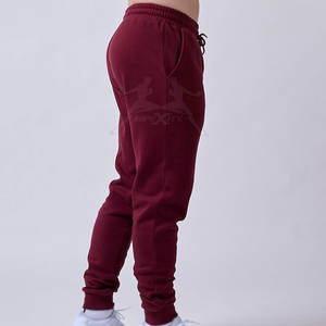 Pantalon de survêtement confortable avec poches latérales et chevilles à revers Pantalon de survêtement basique avec taille réglable et aspect propre - Product Image 5