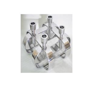 Bougeoir traditionnel en argent 4 armés en aluminium taille et forme personnalisées bougeoir élégant pour les fêtes de mariage - Product Image 1