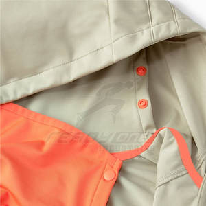 เสื้อแจ็คเก็ตออกกำลังกายสำหรับผู้ชายแบบมีฮู้ดน้ำหนักเบาสำหรับฤดูหนาว ผ้าควบคุมความชื้น ป้องกันแบคทีเรีย ดีไซน์แขนเสื้อที่ยืดหยุ่นเพื่อประสิทธิภาพในการเล่นกีฬา - Product Image 4