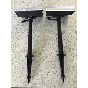 Consciot Lot de 6 projecteurs solaires 54 LED 7 couleurs changeantes Étanche IP67 5W Puissance Projecteurs de jardin extérieurs certifiés RoHS - Product Image 2