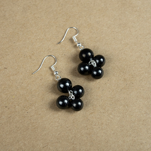 Pendientes de gancho francés de shungita con 4 cuentas redondas pulidas de 0.32 pulgadas (8 mm) *3 piezas, 0.39 pulgadas (10 mm) *1 pieza - Product Image 5