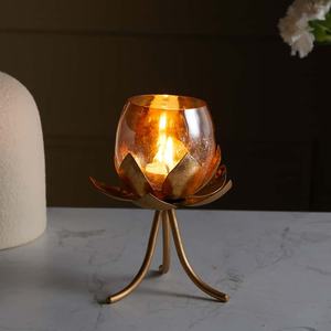 Bougeoir conique décoratif de luxe en aluminium antique plaqué or métal ensemble de bougeoirs faits à la main à vendre - Product Image 6