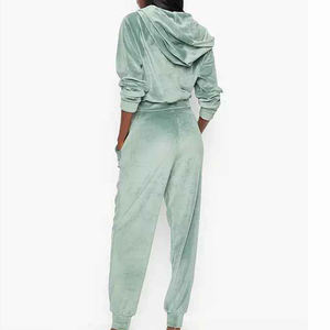 Wholesale <b>Women's</b> Velvet Two Piece Winter <b>Tracksuit</b> Color Block <b>Velour</b> Sweatsuit Short Top Custom Logo Jogging Suit - Product Image 2