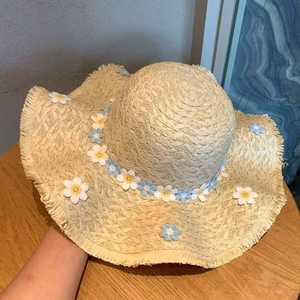 Chapeau de paille d'été pour femme, nouveau style pour les voyages en plein air, grand pare-soleil, protection solaire, chapeau à bord fleuri pour les vacances - Product Image 4