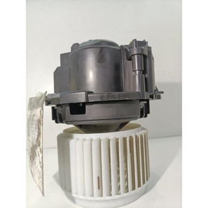 MOTOR DE VENTILACIÓN DEL COMPARTIMENTO DE PASAJEROS RENAULT Captur Serie 5930EQ/MR116244 H4D480 bifuel/gas 999 (19>) - Product Image 3