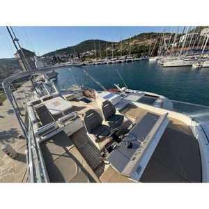 Armoires de cuisine Fairline Squadron 65, design élégant et raffiné - Product Image 5